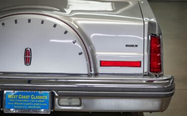 Lincoln-Continental-Mark-VI-1980-2-Door-Coupe-19
