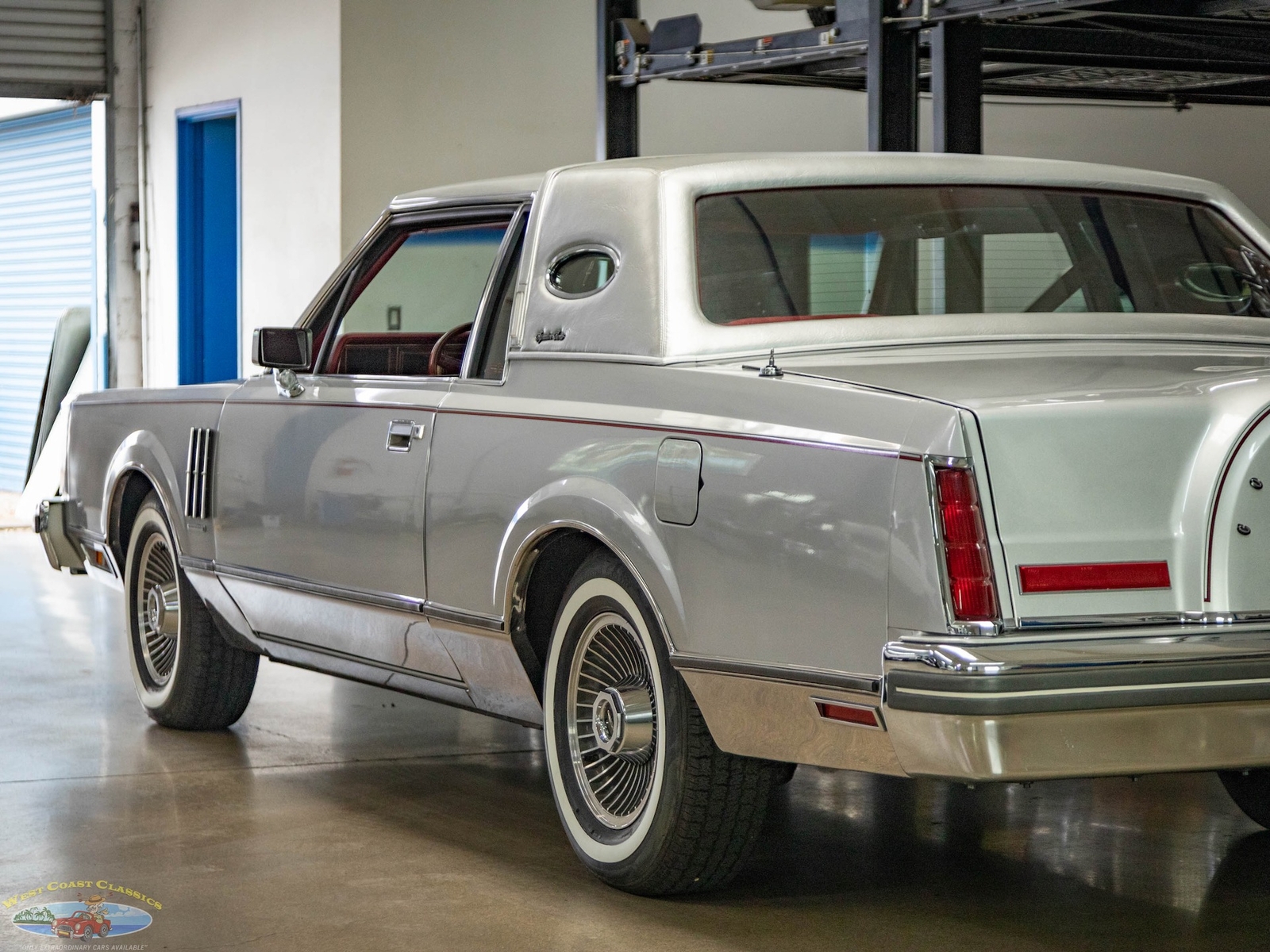 Lincoln-Continental-Mark-VI-1980-2-Door-Coupe-21