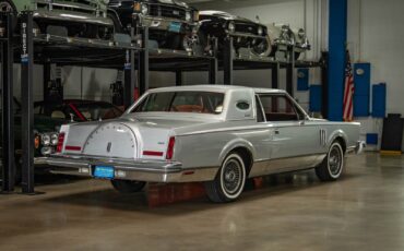 Lincoln-Continental-Mark-VI-1980-2-Door-Coupe-23
