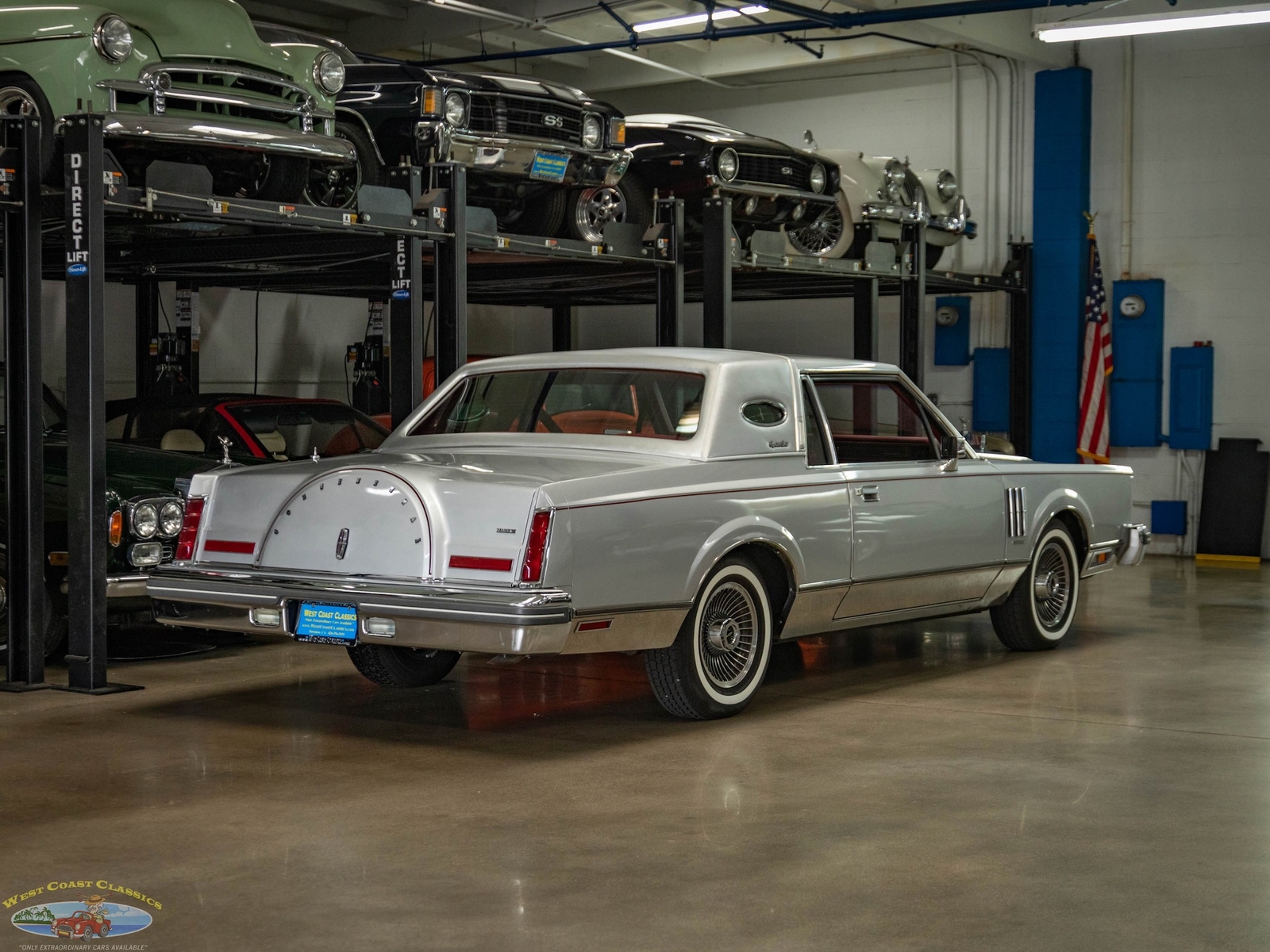 Lincoln-Continental-Mark-VI-1980-2-Door-Coupe-23