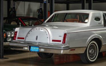 Lincoln-Continental-Mark-VI-1980-2-Door-Coupe-24