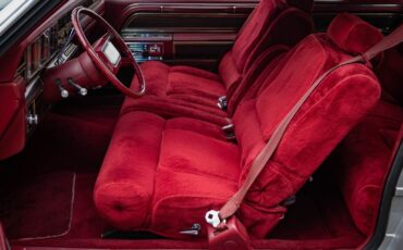 Lincoln-Continental-Mark-VI-1980-2-Door-Coupe-30