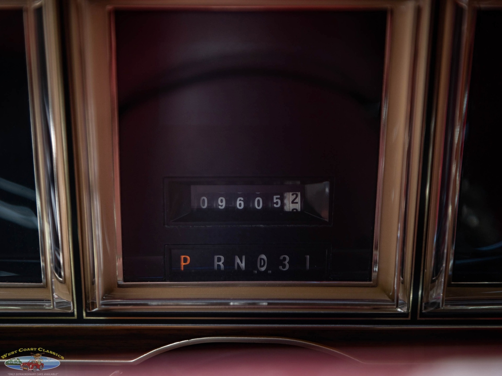 Lincoln-Continental-Mark-VI-1980-2-Door-Coupe-36