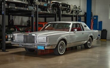 Lincoln-Continental-Mark-VI-1980-2-Door-Coupe
