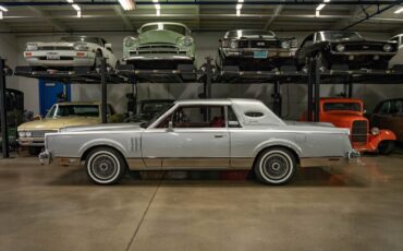 Lincoln-Continental-Mark-VI-1980-2-Door-Coupe-5