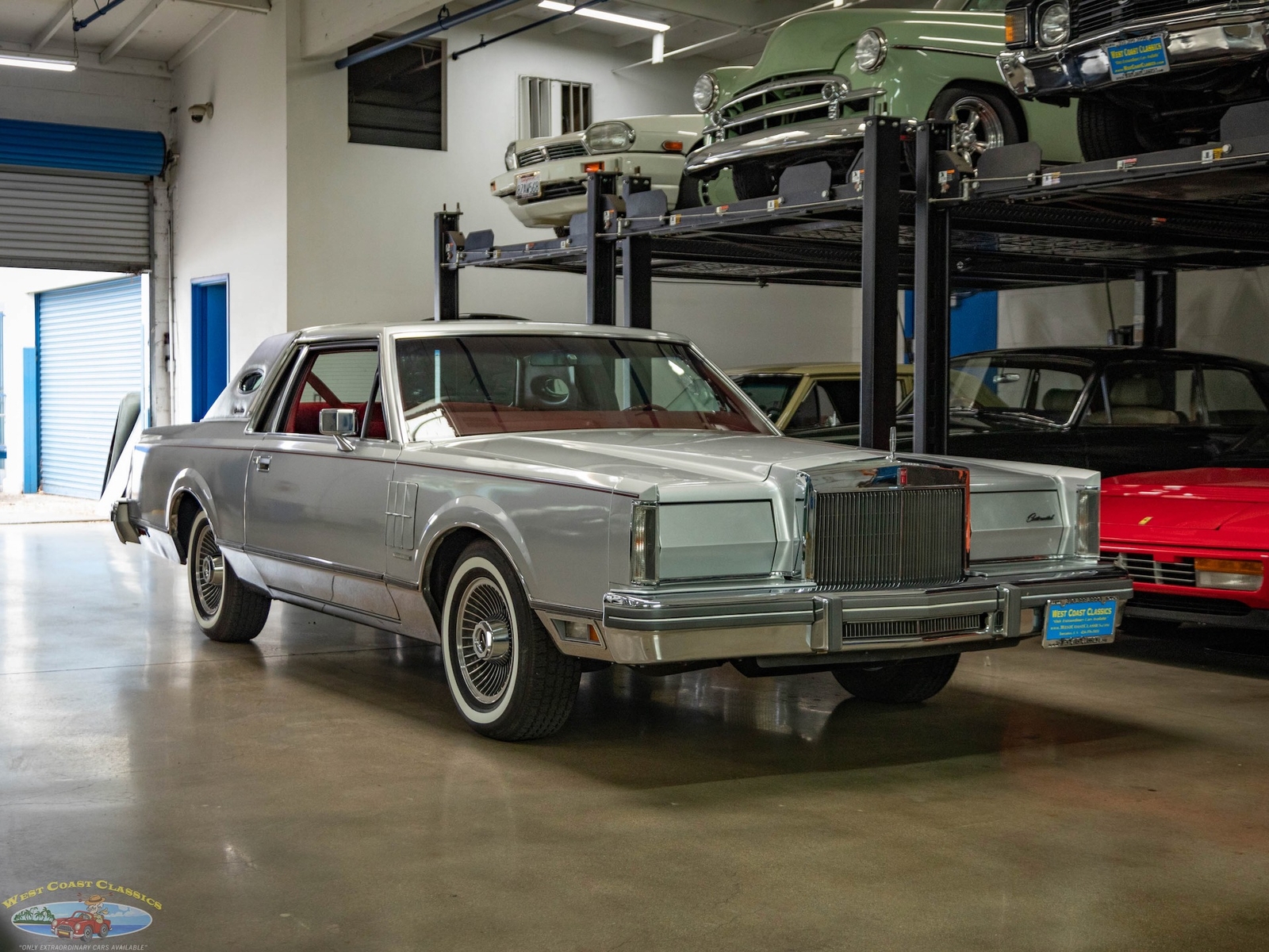 Lincoln-Continental-Mark-VI-1980-2-Door-Coupe-9
