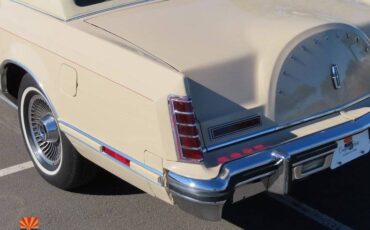Lincoln-Continental-mark-v-1978-13