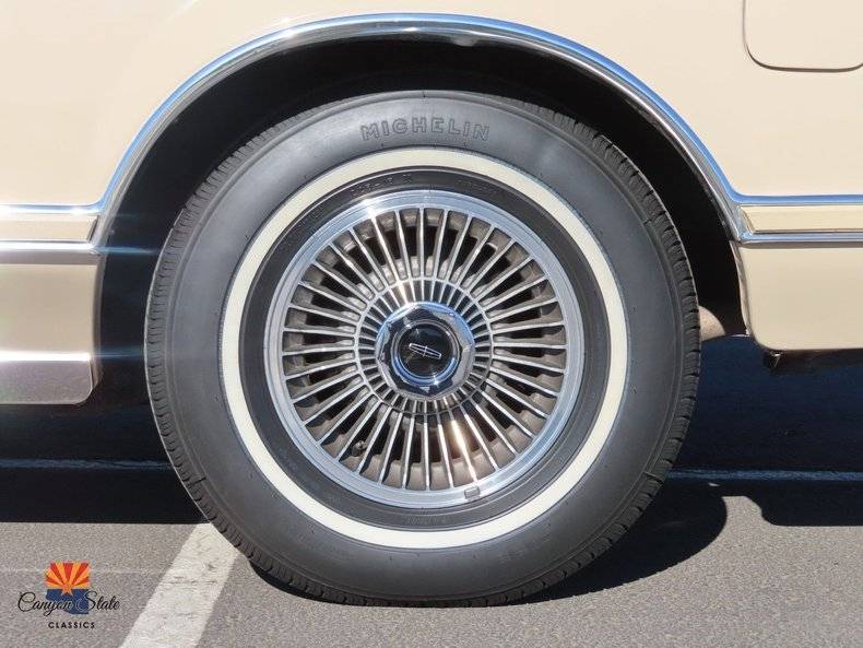 Lincoln-Continental-mark-v-1978-19