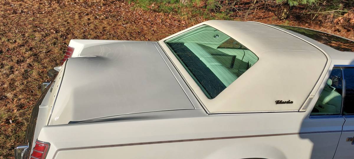 Lincoln-Continental-mark-v-1979-15
