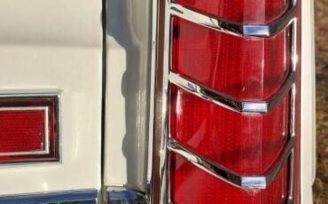 Lincoln-Continental-mark-v-1979-19