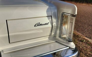 Lincoln-Continental-mark-v-1979-22