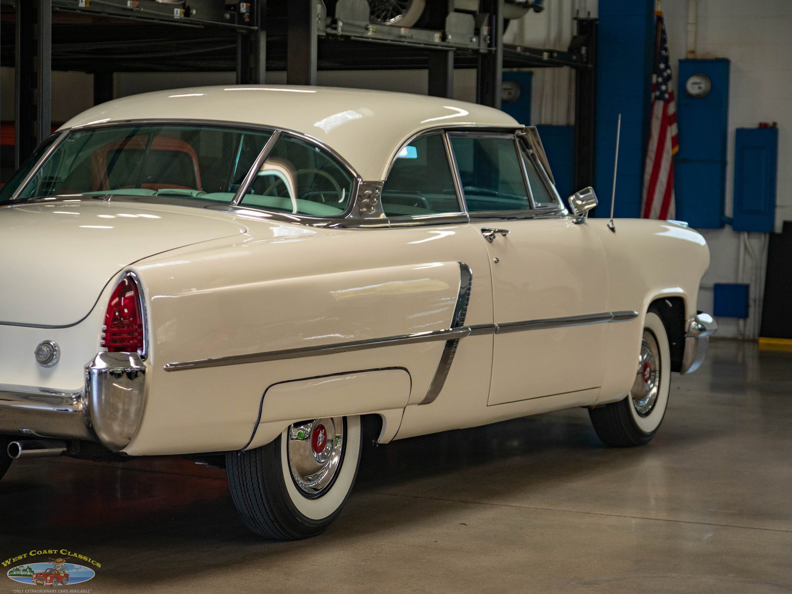 Lincoln-Cosmopolitan-Sport-Coupe-1952-2-Door-Hardtop-25