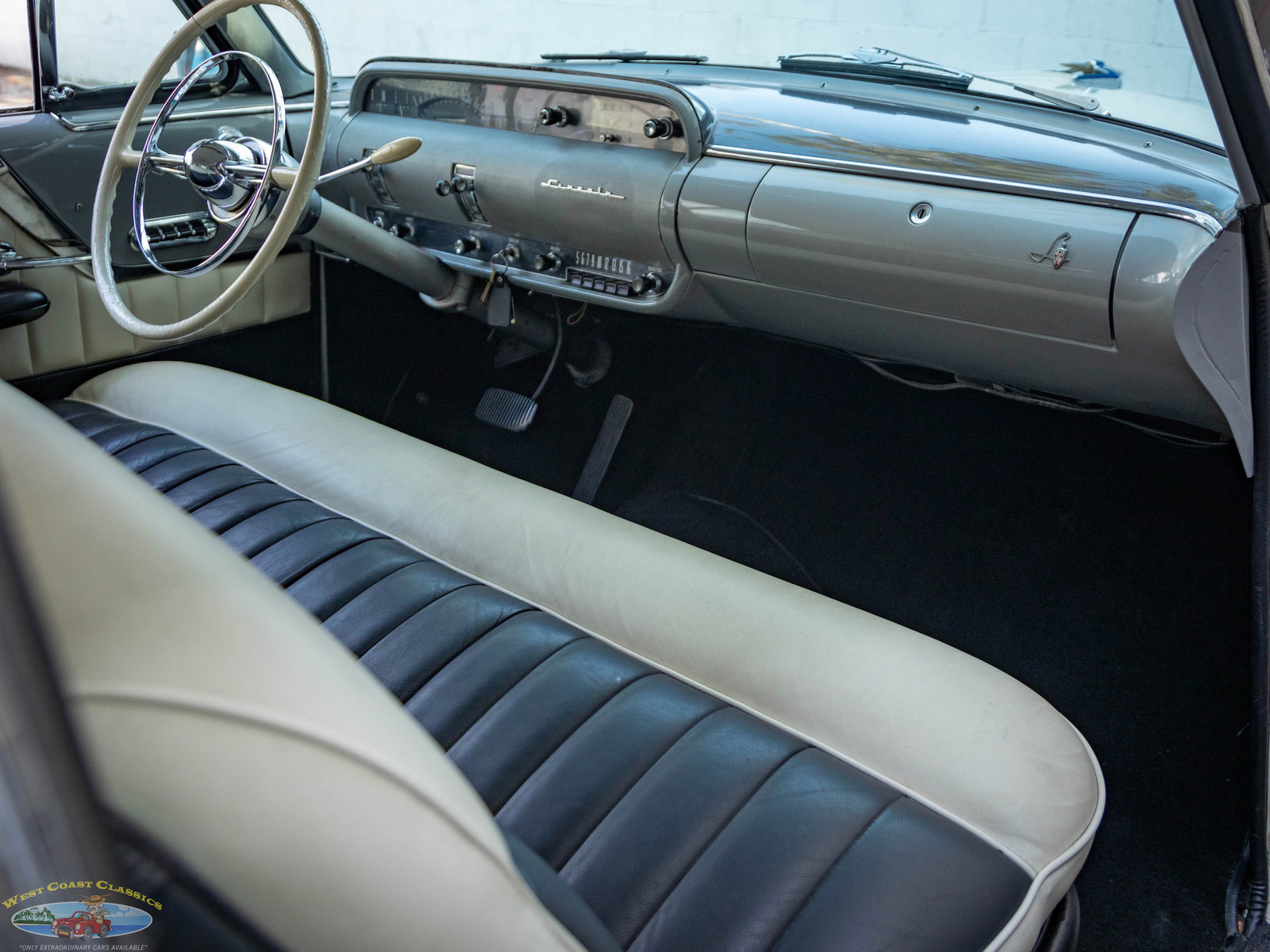 Lincoln-Cosmopolitan-Sport-Coupe-1952-2-Door-Hardtop-38