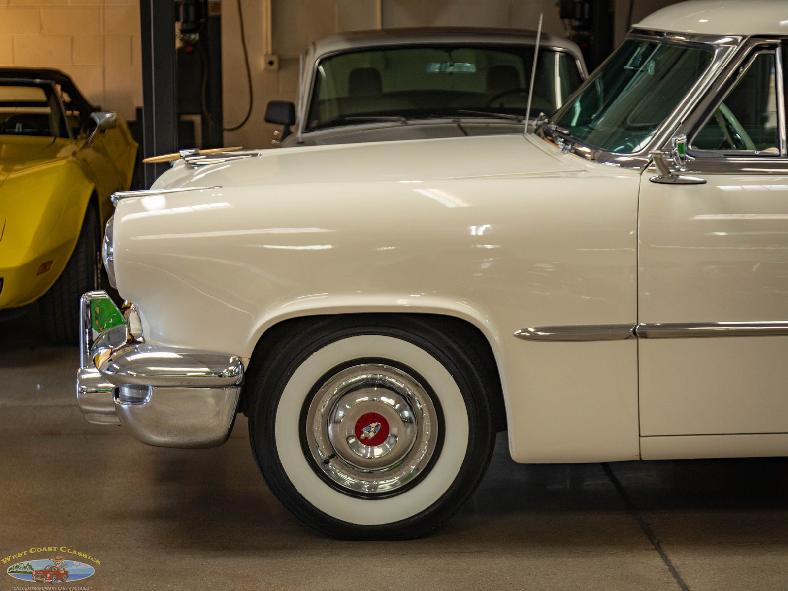 Lincoln-Cosmopolitan-Sport-Coupe-1952-2-Door-Hardtop-4