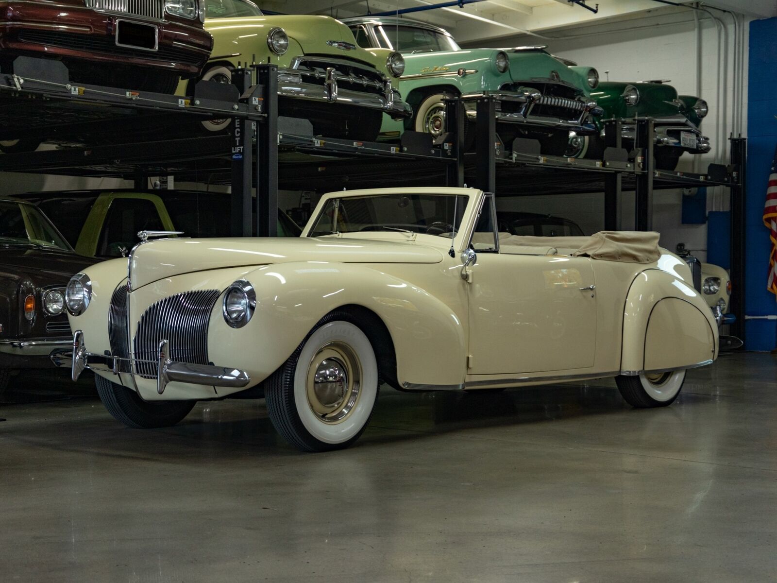 Lincoln MKZ/Zephyr 1940 Convertible