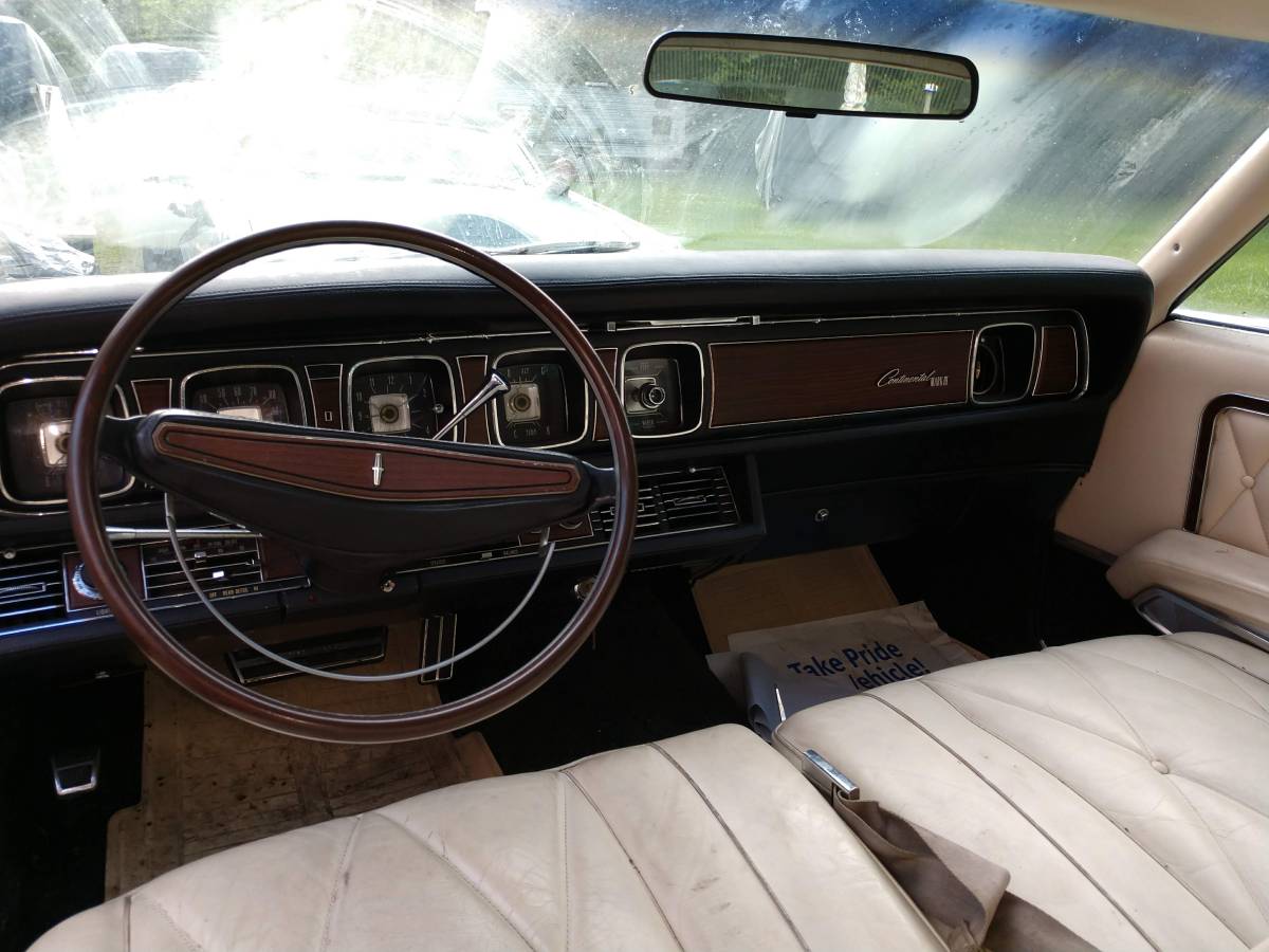 Lincoln-Mark-3-1969-green-5