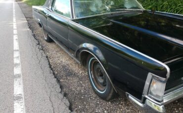 Lincoln-Mark-3-1969-green-8