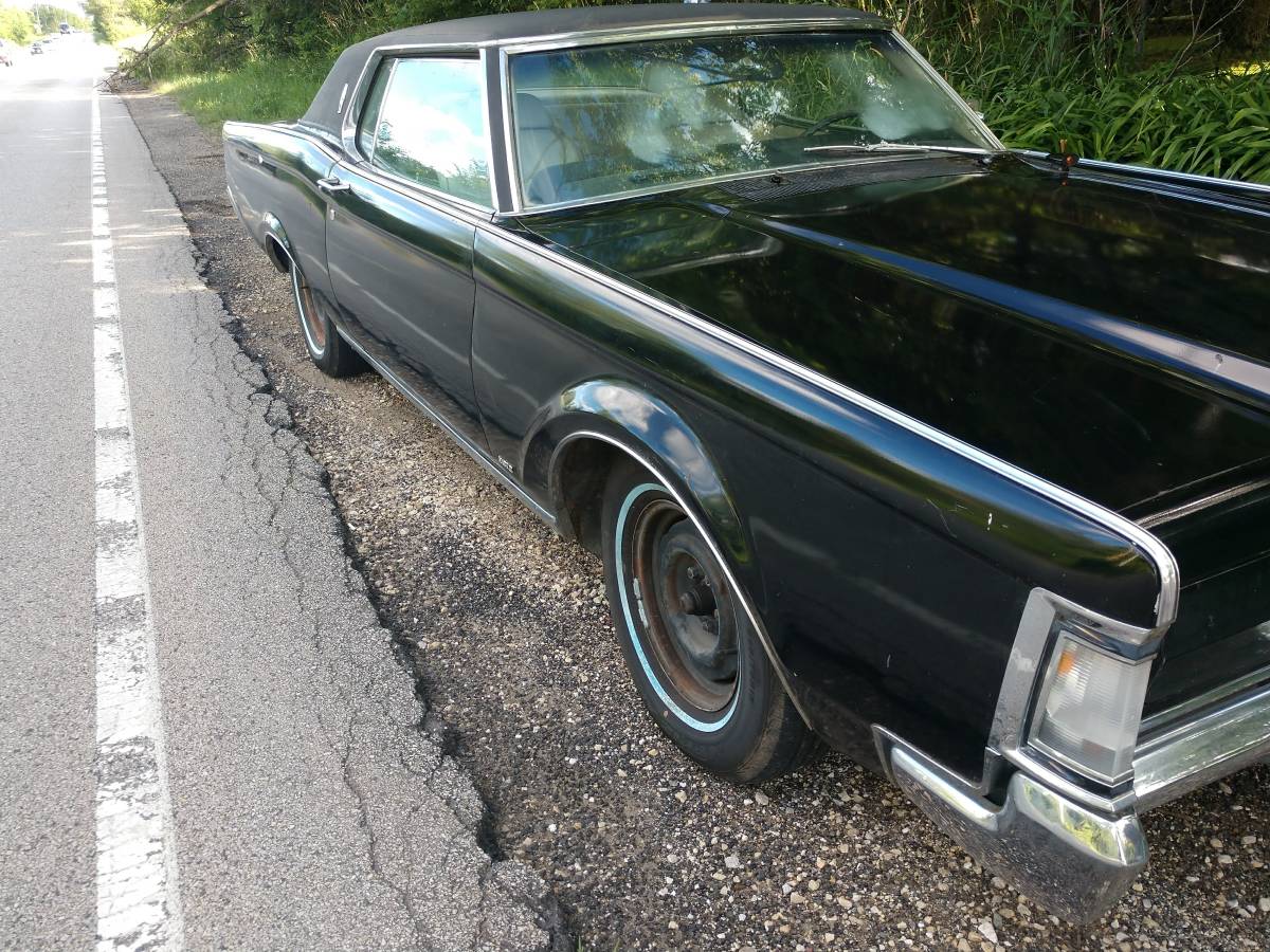Lincoln-Mark-3-1969-green-8