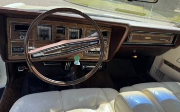 Lincoln-Mark-IV-1972-Coupe-10