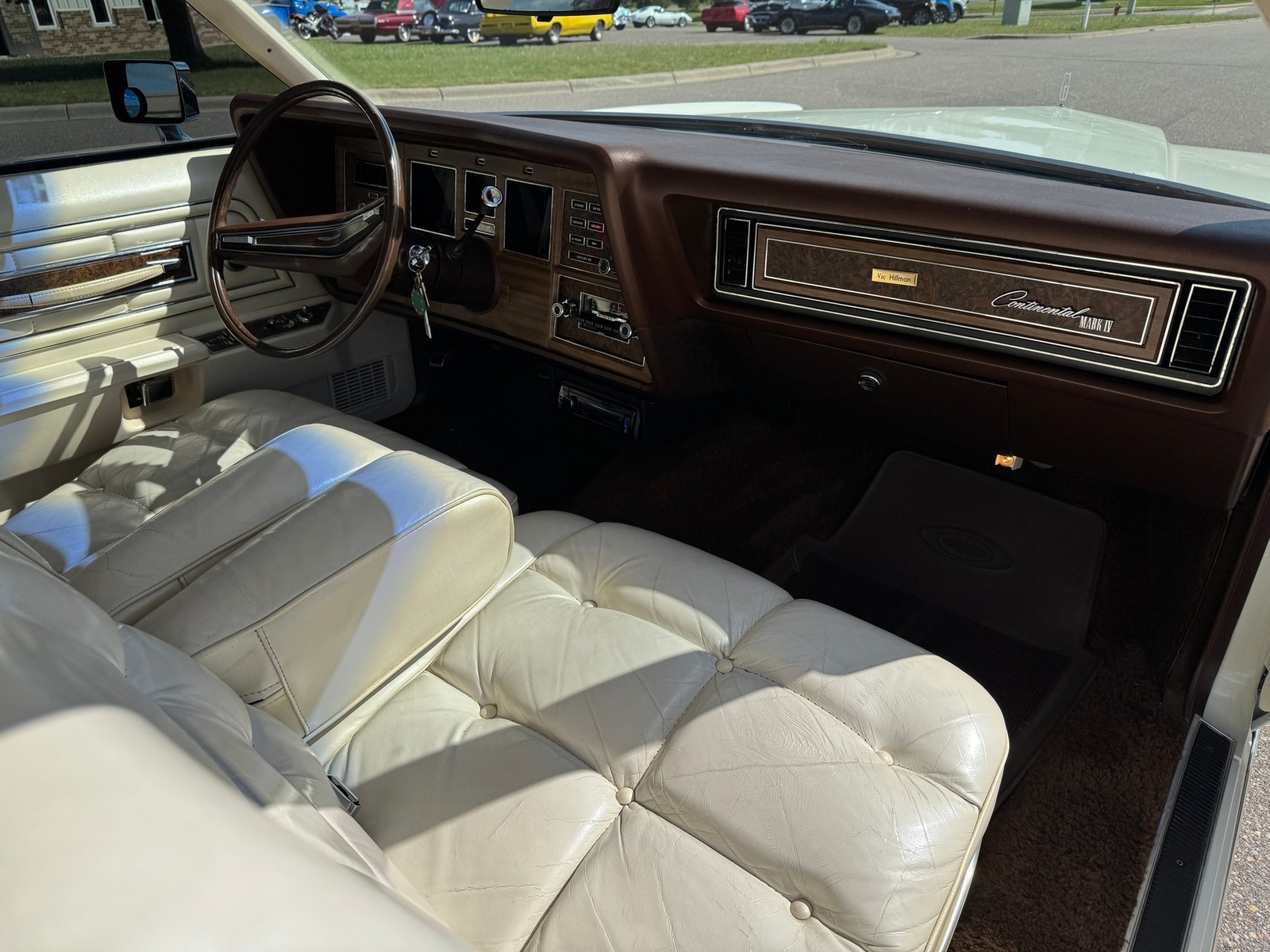 Lincoln-Mark-IV-1972-Coupe-12