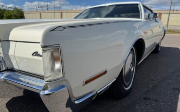 Lincoln-Mark-IV-1972-Coupe-18