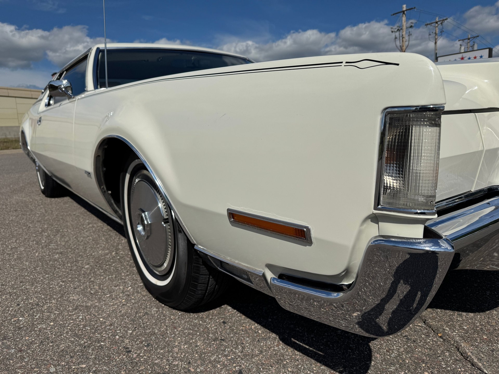 Lincoln-Mark-IV-1972-Coupe-22