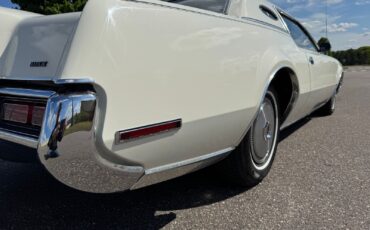 Lincoln-Mark-IV-1972-Coupe-26