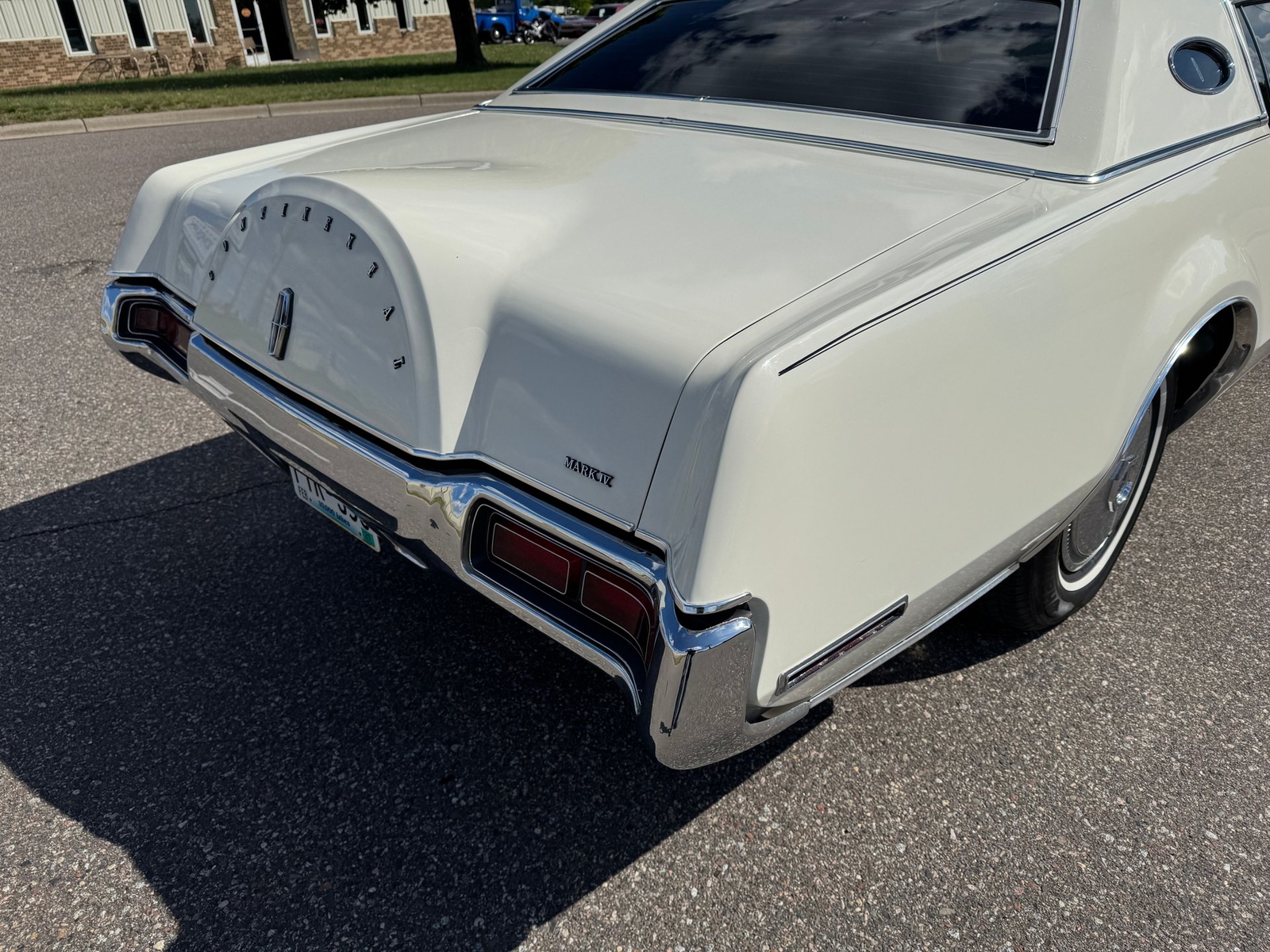 Lincoln-Mark-IV-1972-Coupe-27