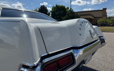 Lincoln-Mark-IV-1972-Coupe-29