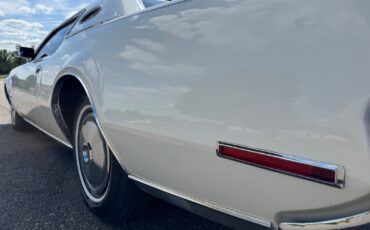 Lincoln-Mark-IV-1972-Coupe-30