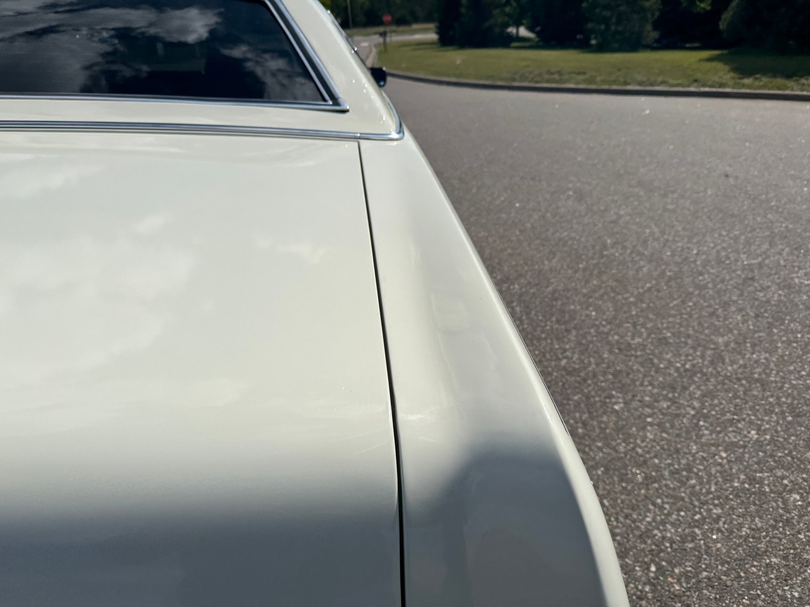 Lincoln-Mark-IV-1972-Coupe-36