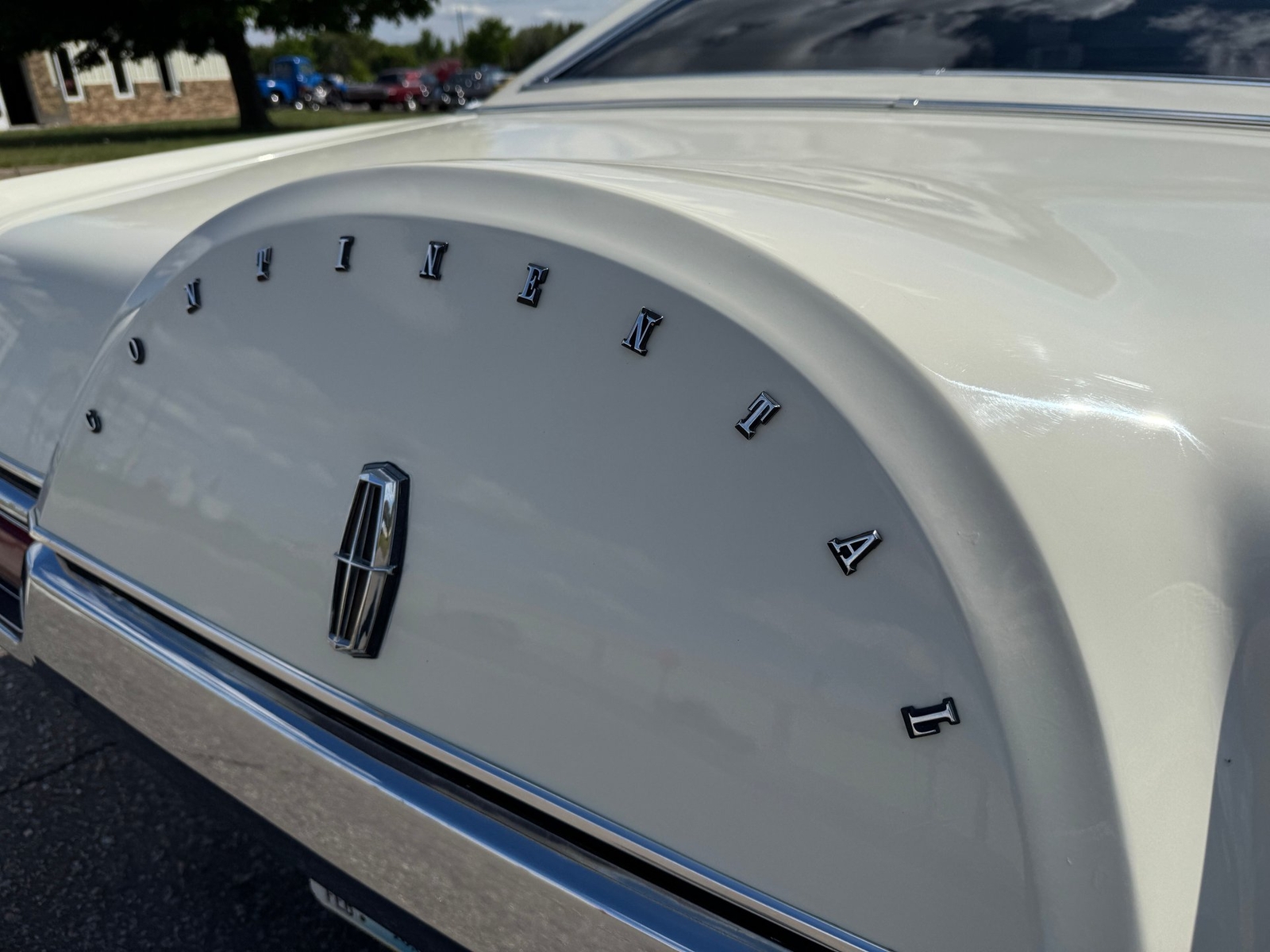 Lincoln-Mark-IV-1972-Coupe-38