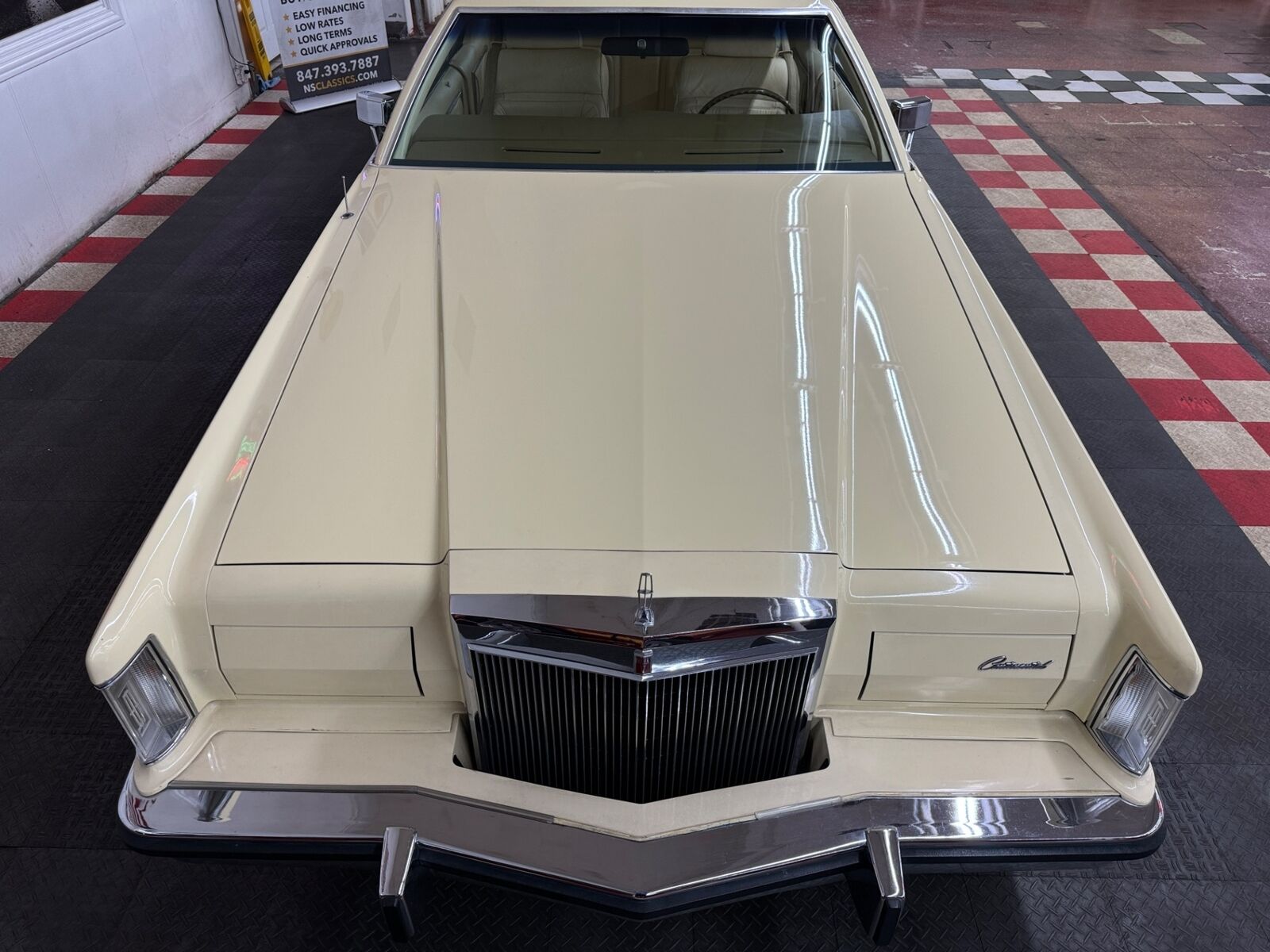 Lincoln-Mark-Series-1979-2-Door-11