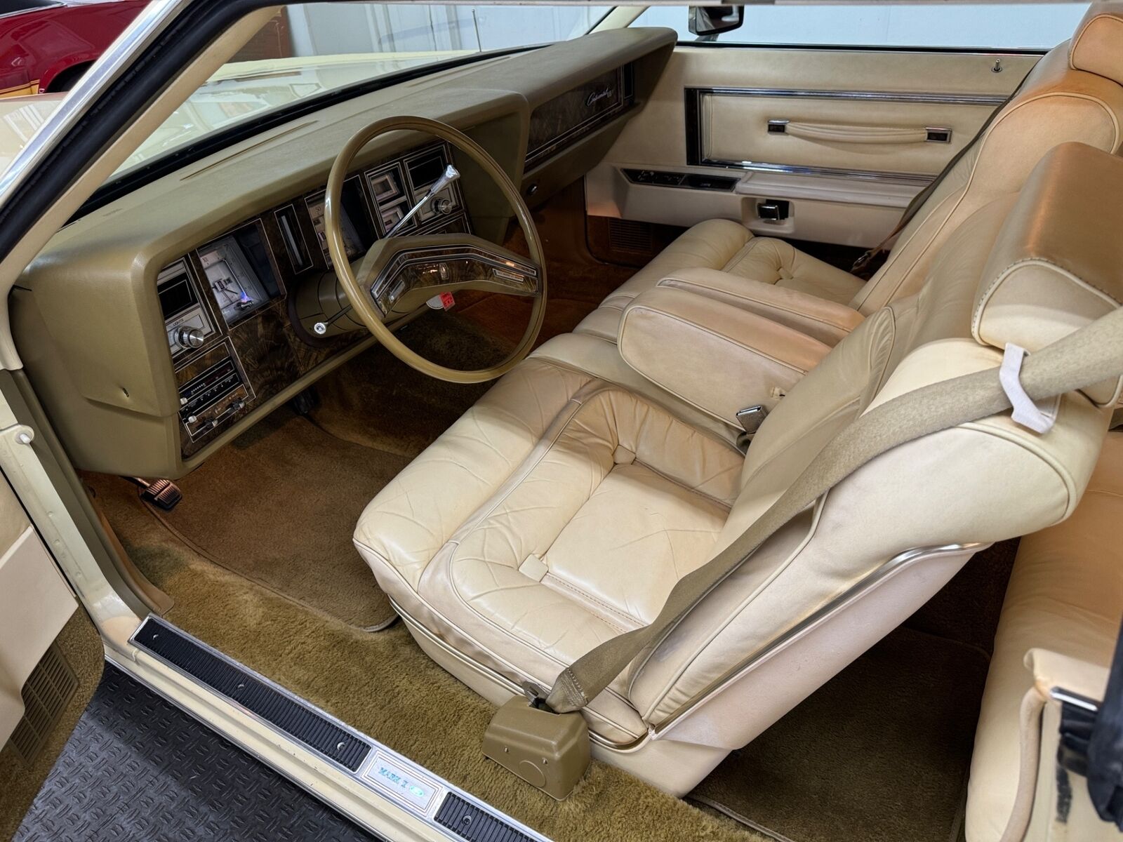 Lincoln-Mark-Series-1979-2-Door-16