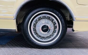 Lincoln-Mark-Series-1979-2-Door-27
