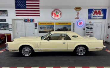Lincoln-Mark-Series-1979-2-Door-3