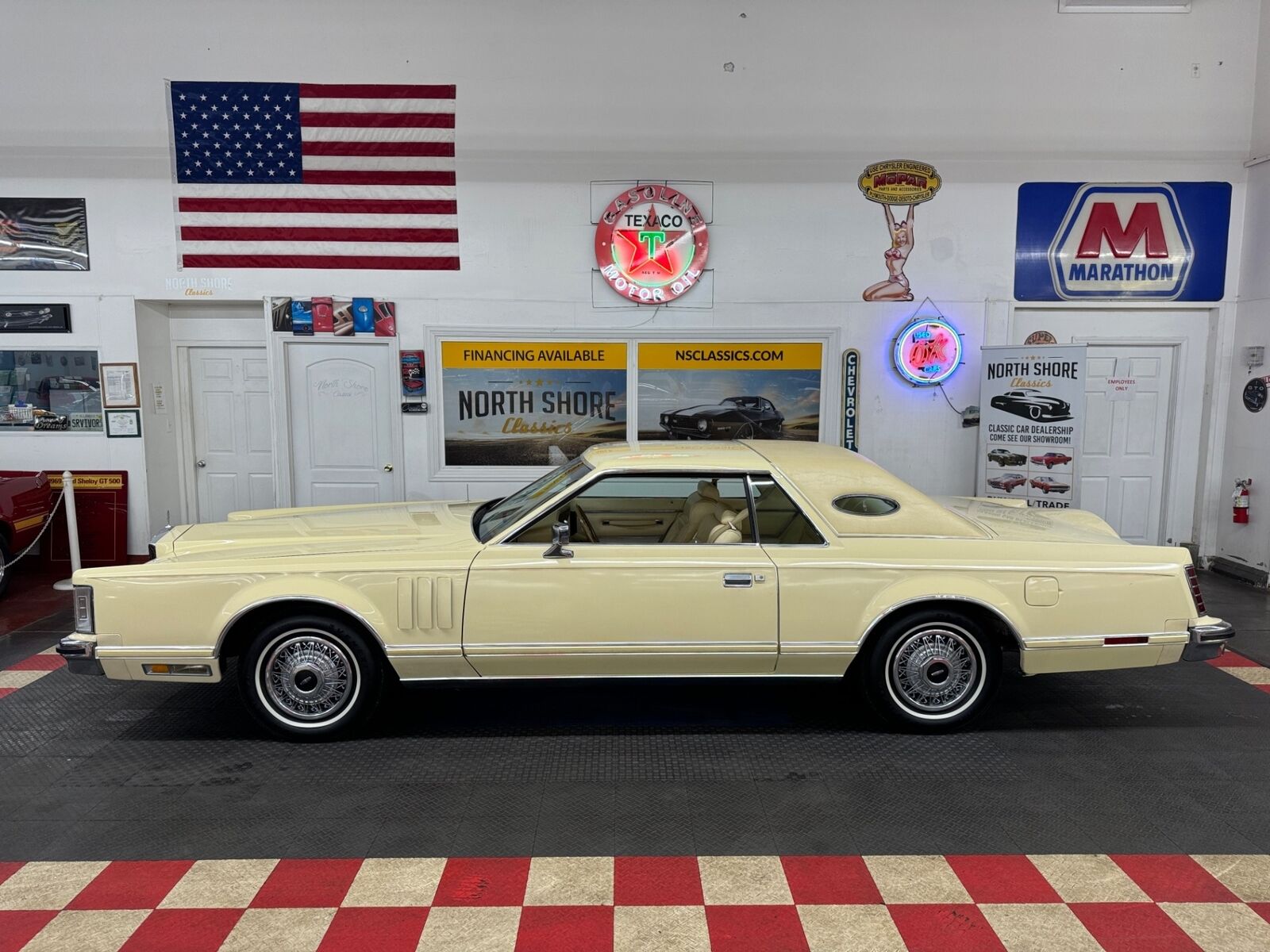 Lincoln-Mark-Series-1979-2-Door-3