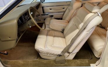 Lincoln-Mark-Series-1979-2-Door-33