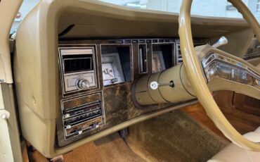 Lincoln-Mark-Series-1979-2-Door-36