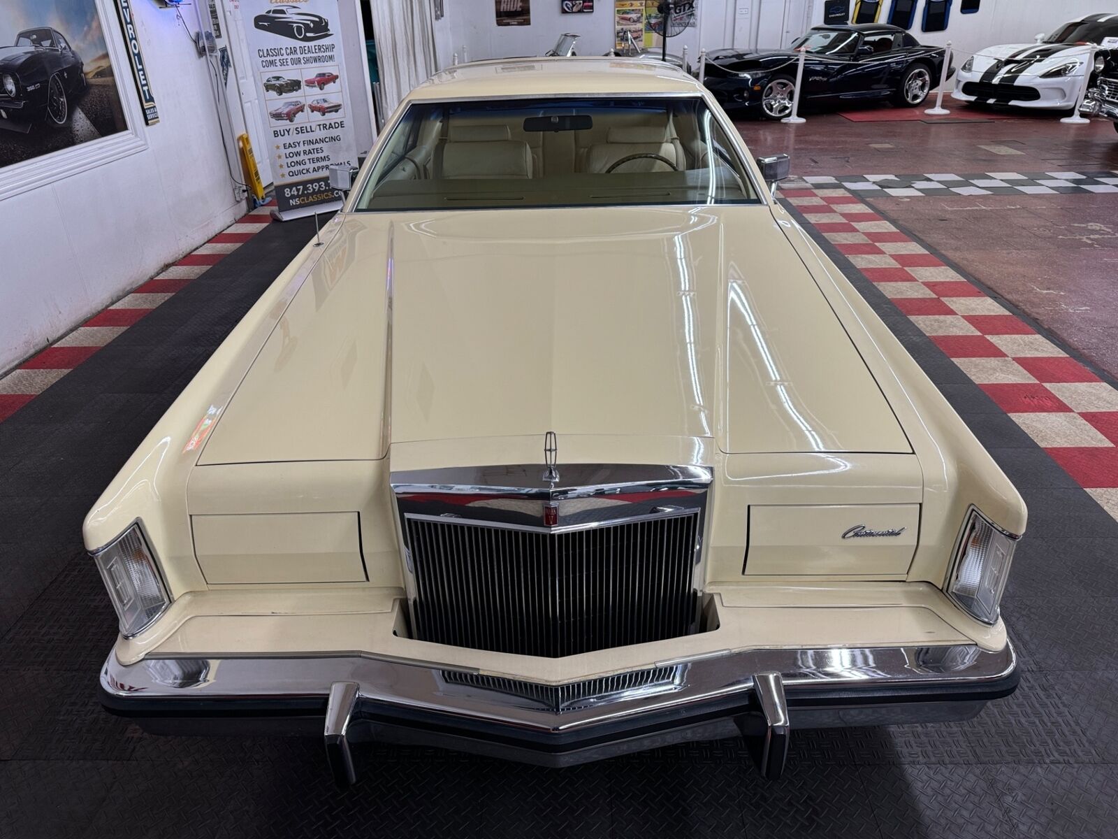 Lincoln-Mark-Series-1979-2-Door-4