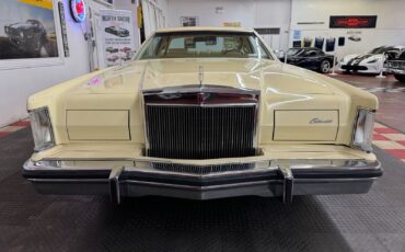 Lincoln-Mark-Series-1979-2-Door-6