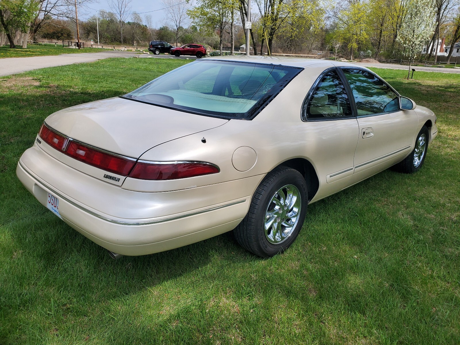 Lincoln-Mark-Series-1995-Coupe-10