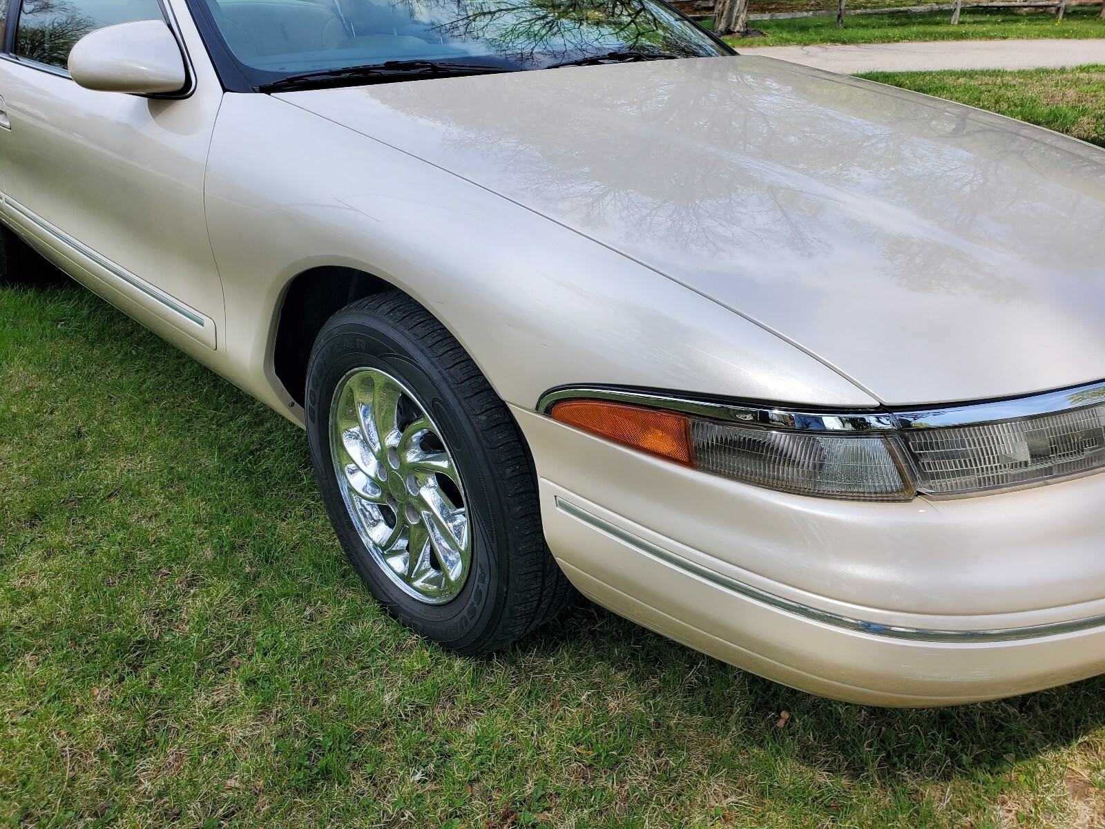 Lincoln-Mark-Series-1995-Coupe-7