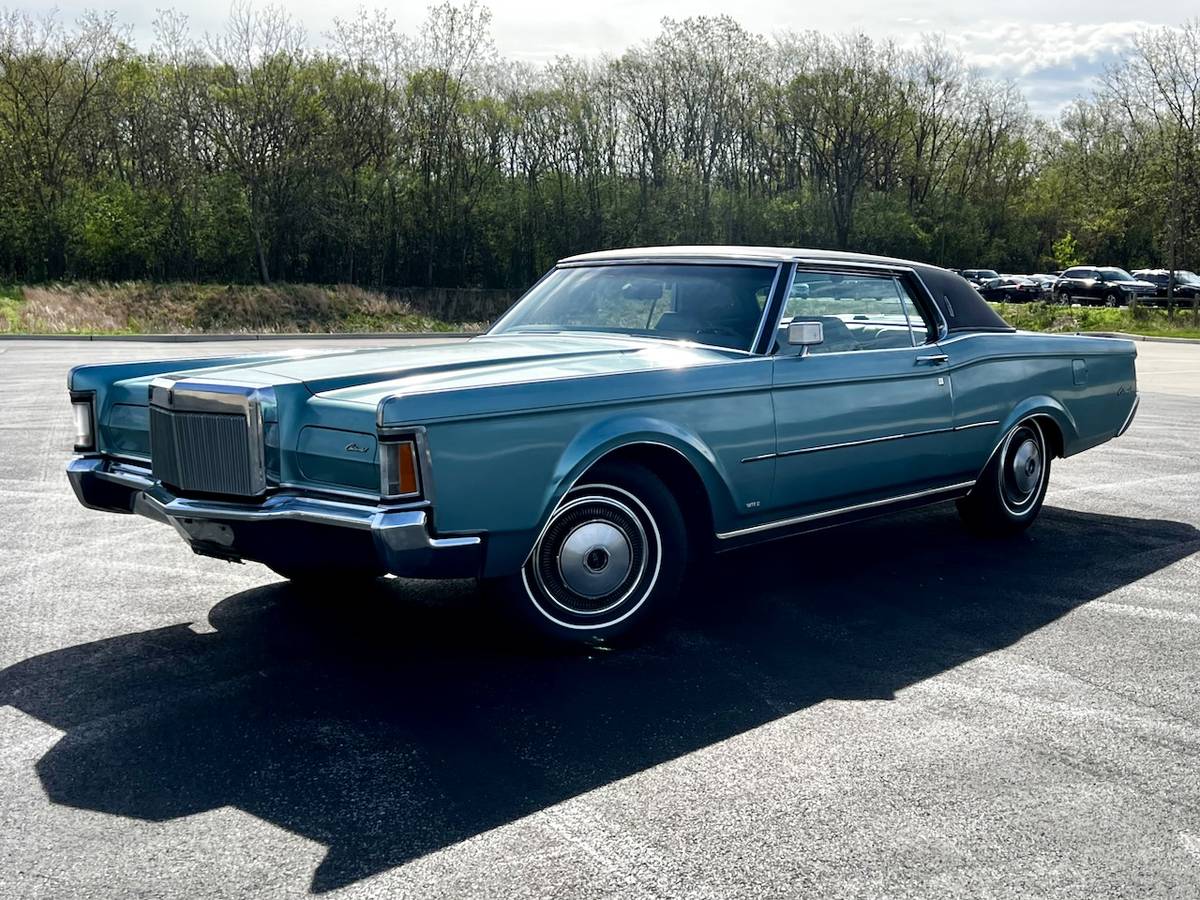 Lincoln-Mark-iii-1970-green-1