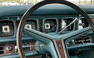 Lincoln-Mark-iii-1970-green-13