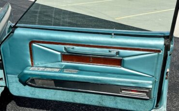 Lincoln-Mark-iii-1970-green-16