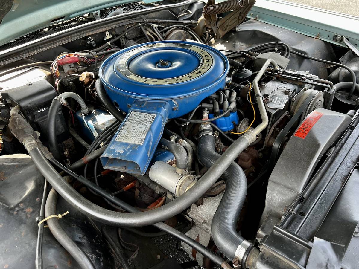 Lincoln-Mark-iii-1970-green-18