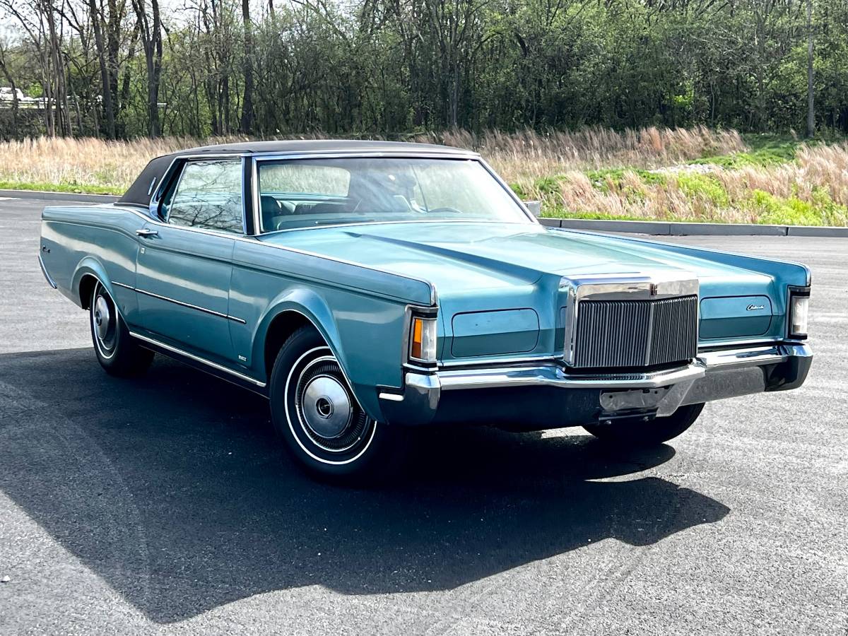 Lincoln-Mark-iii-1970-green-23