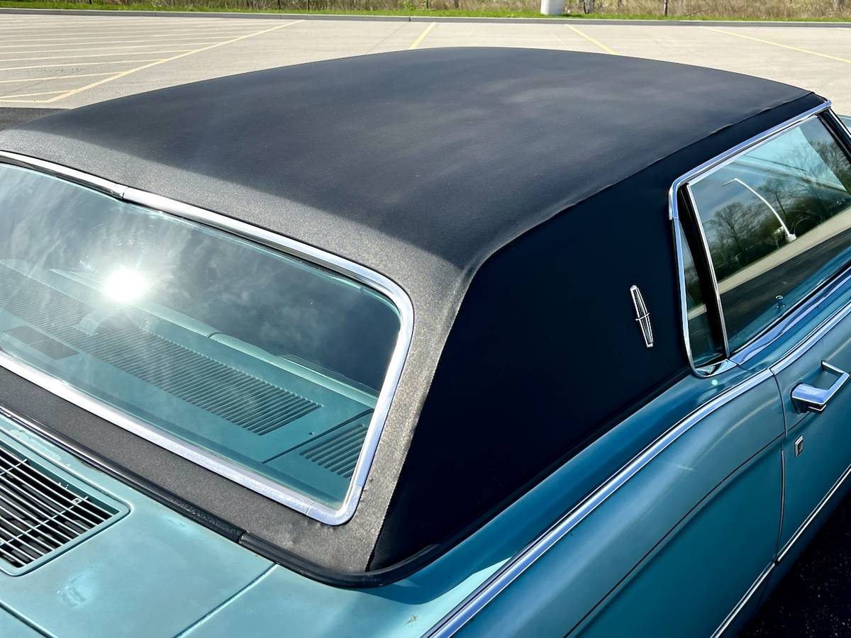 Lincoln-Mark-iii-1970-green-7
