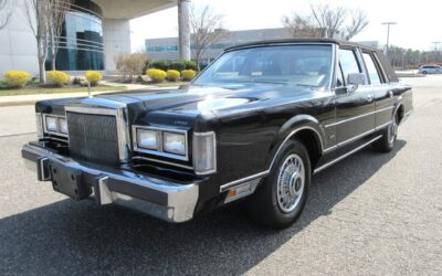 Lincoln Town Car 1988 Sedan